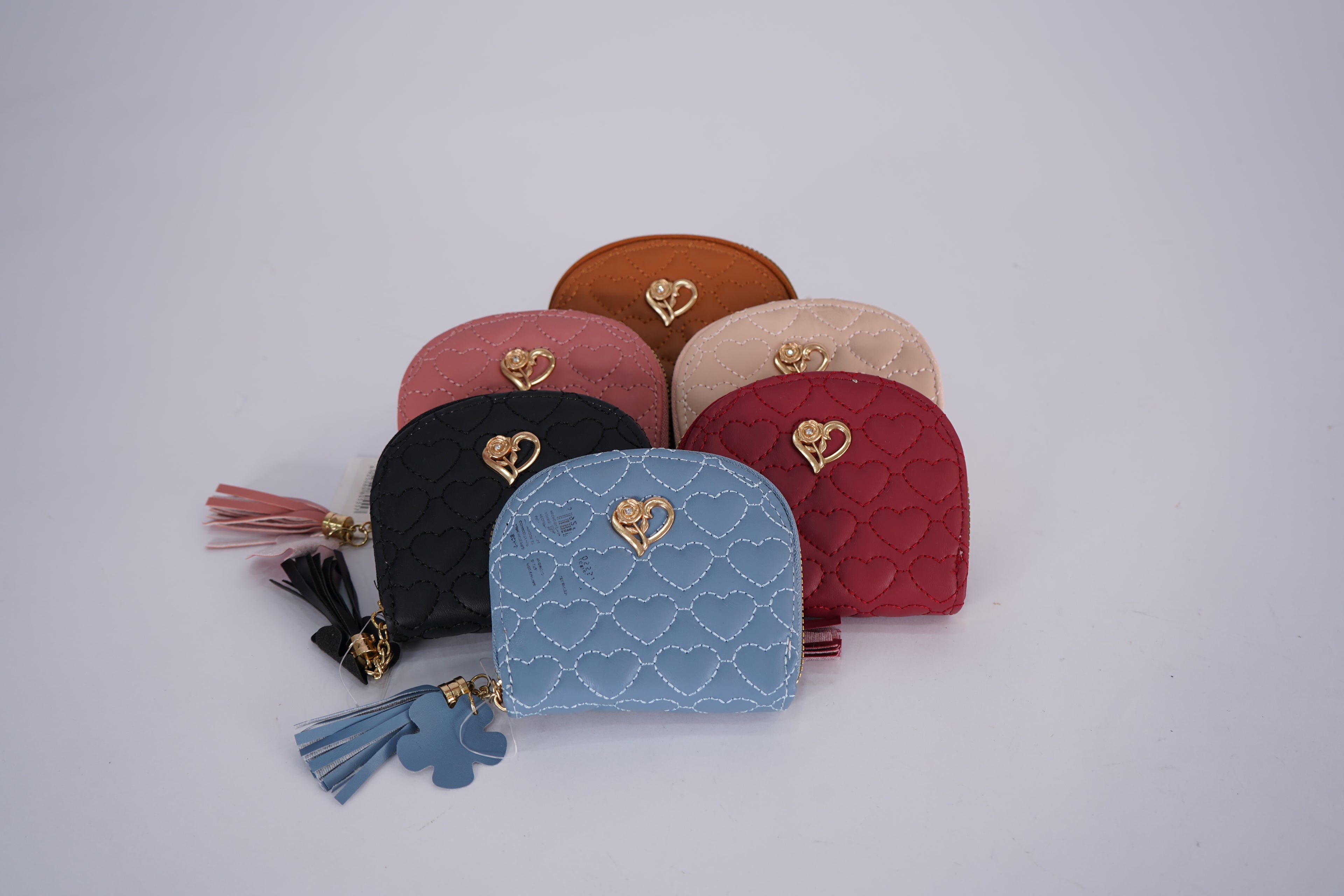 Monedero Pequeño para Mujer con Diseño de Corazones