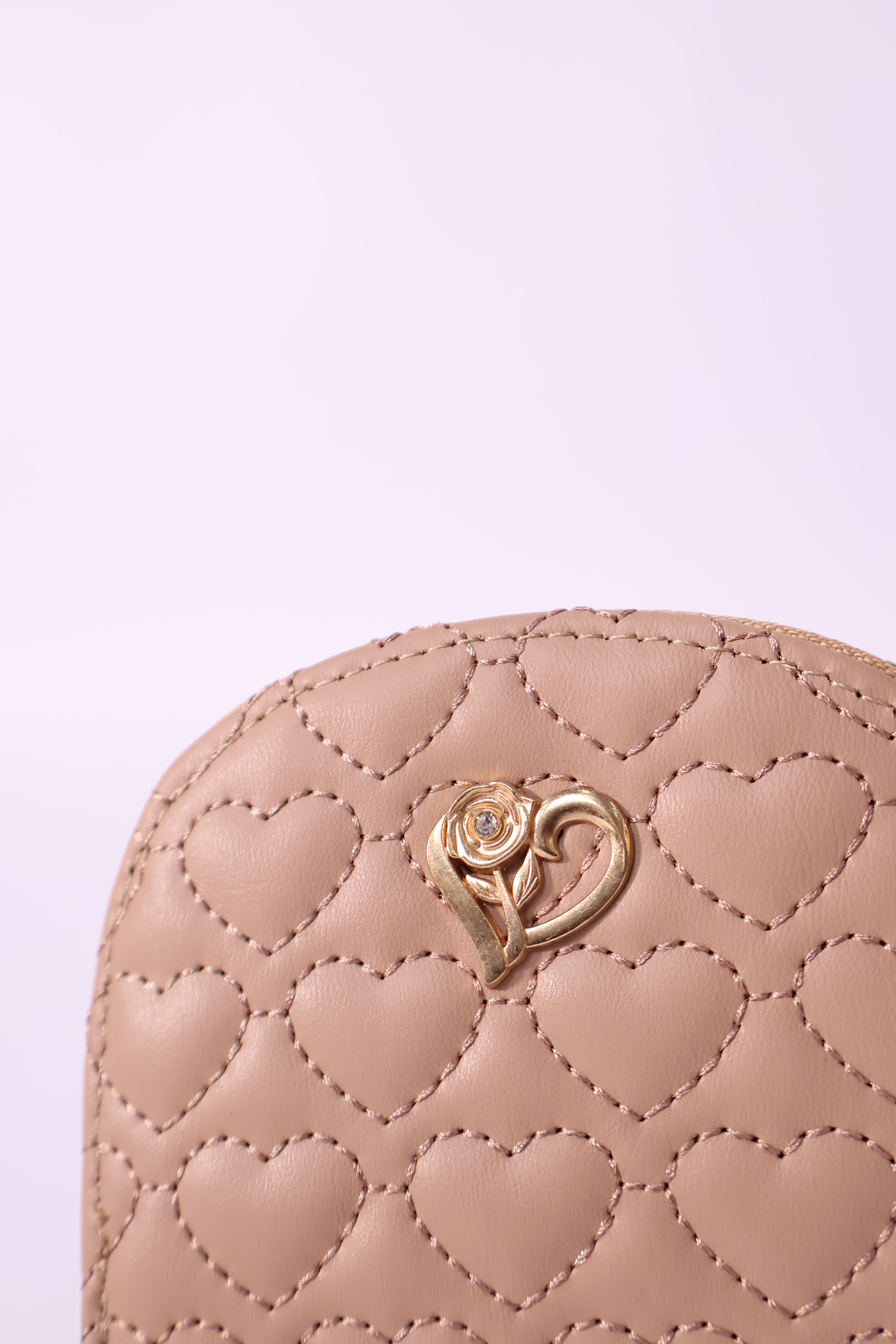 Monedero Pequeño para Mujer con Diseño de Corazones