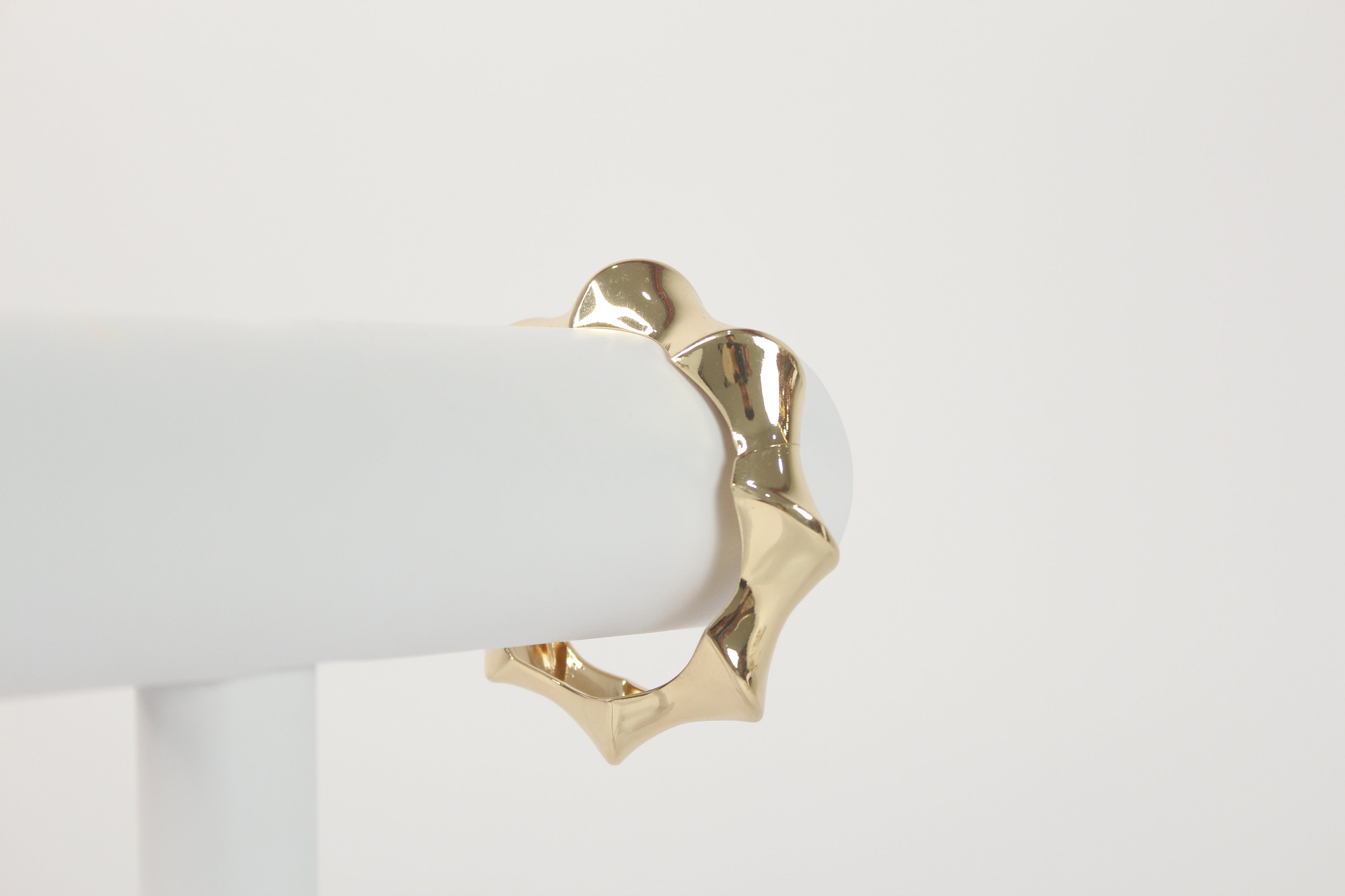 Brazalete "Geometric Glow"